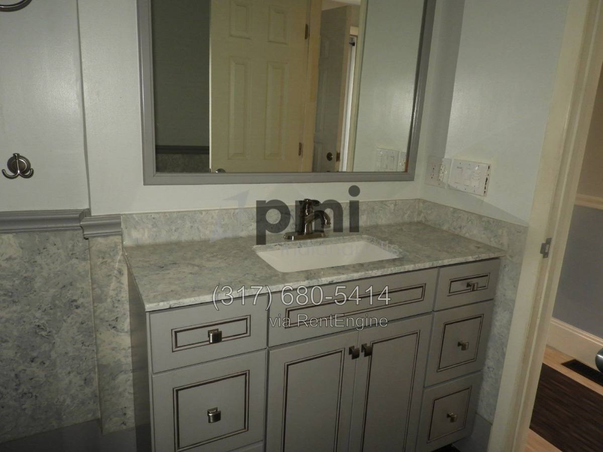 Apartment for rent at 1214 S Washington St #B, Marion, IN 46953