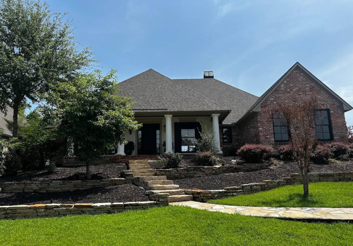 House for rent at 1073 Waters Edge Circle, Shreveport, LA 71106
