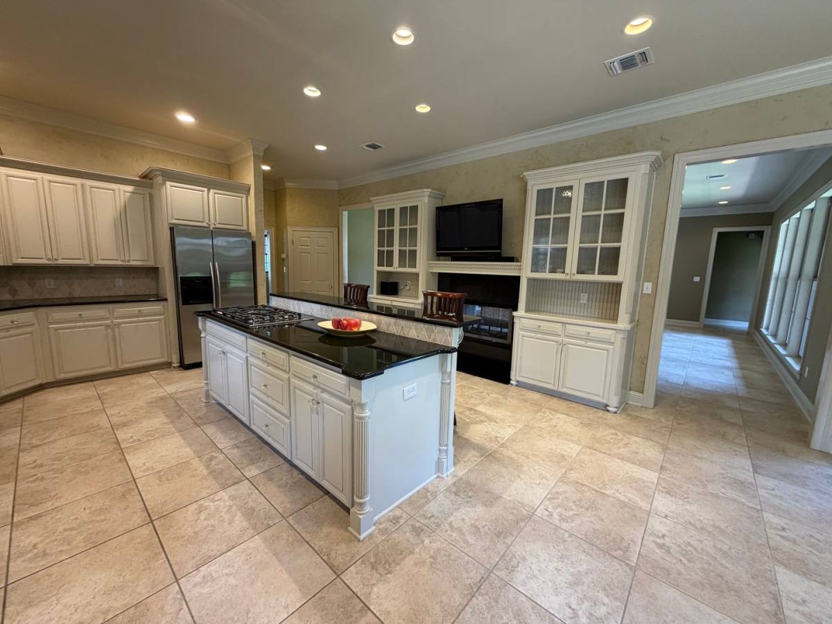 House for rent at 1073 Waters Edge Circle, Shreveport, LA 71106