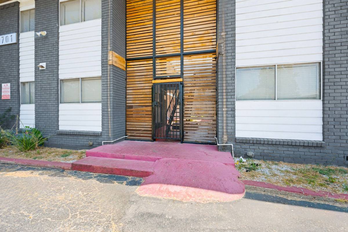 Apartment for rent at Fontaine, 2701 Hemphill St, Fort Worth, TX 76110