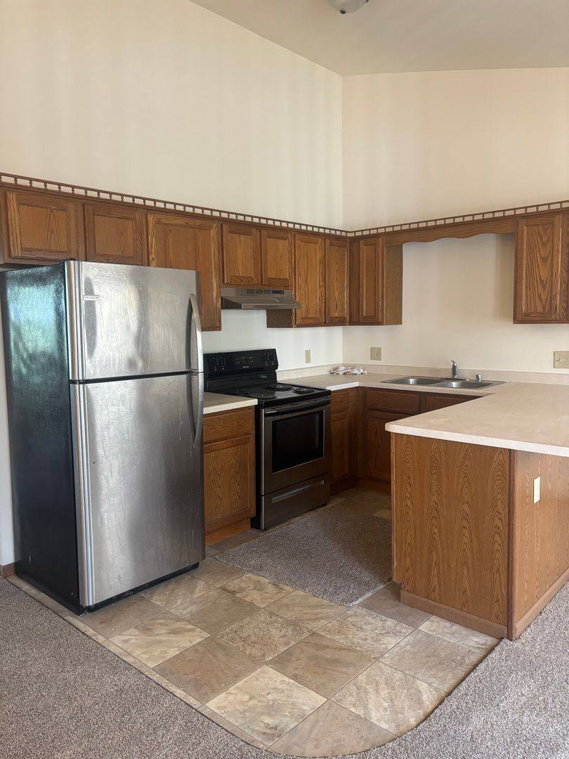 Townhouse for rent at 719 721 W Racine St, Jefferson, WI 53549
