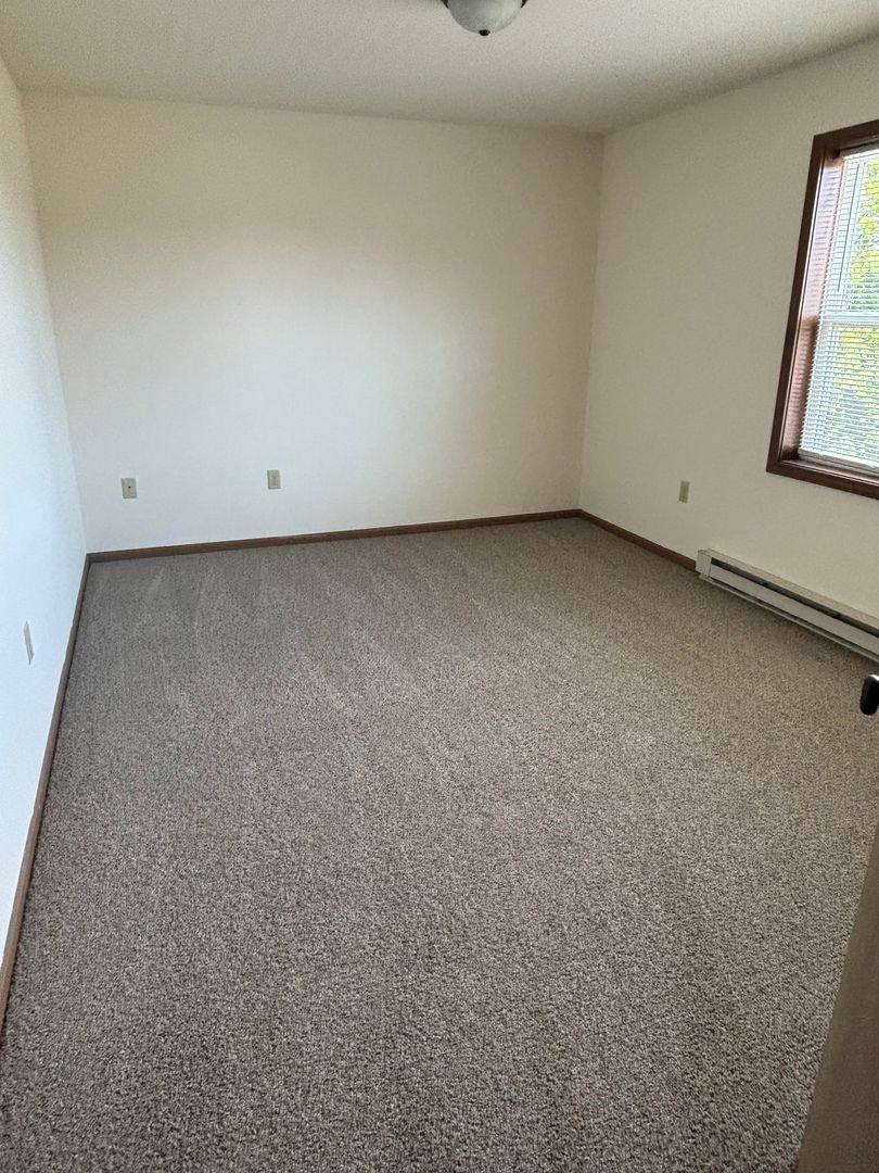 Townhouse for rent at 719 721 W Racine St, Jefferson, WI 53549