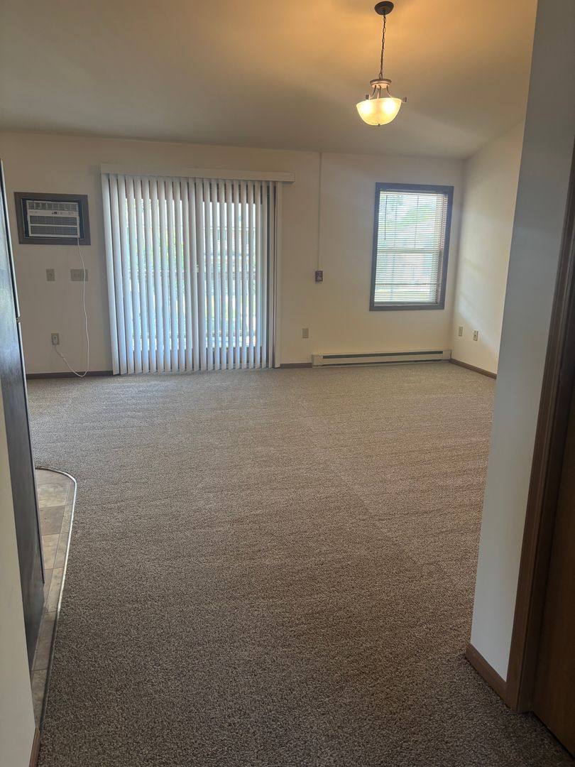 Townhouse for rent at 719 721 W Racine St, Jefferson, WI 53549