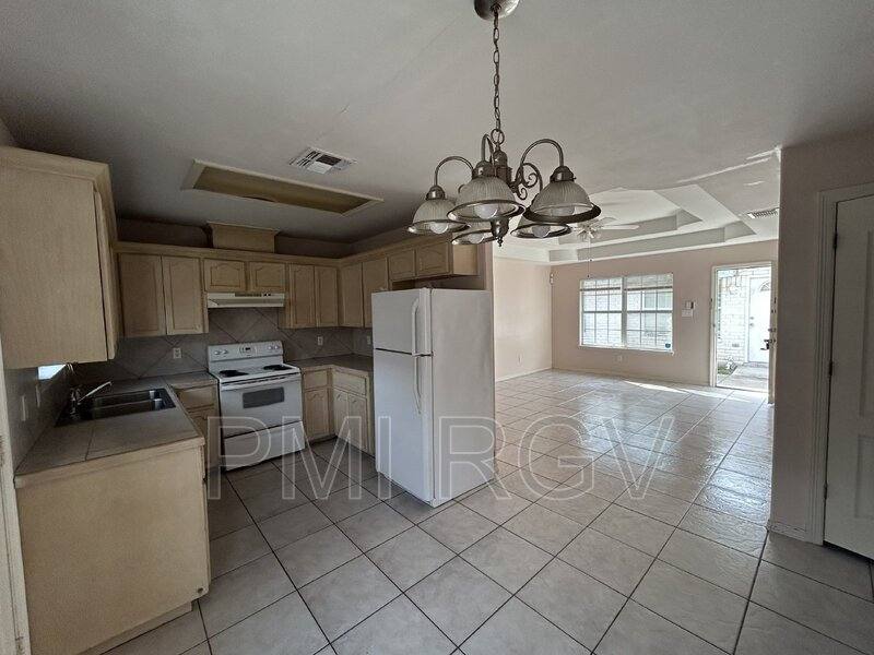 Apartment for rent at 1817 Tierra Dulce Dr #2, Edinburg, TX 78539