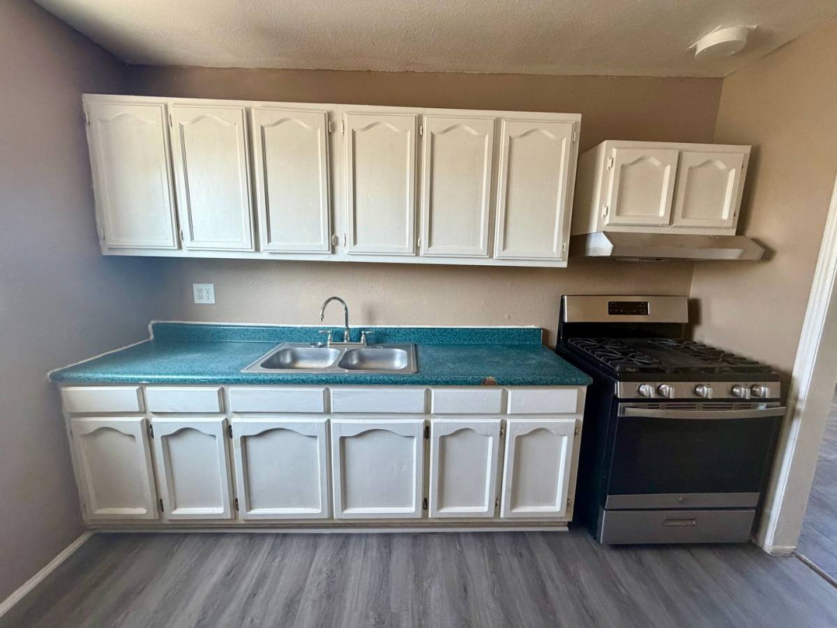 Apartment for rent at 345 E 83rd St, Los Angeles, CA 90003
