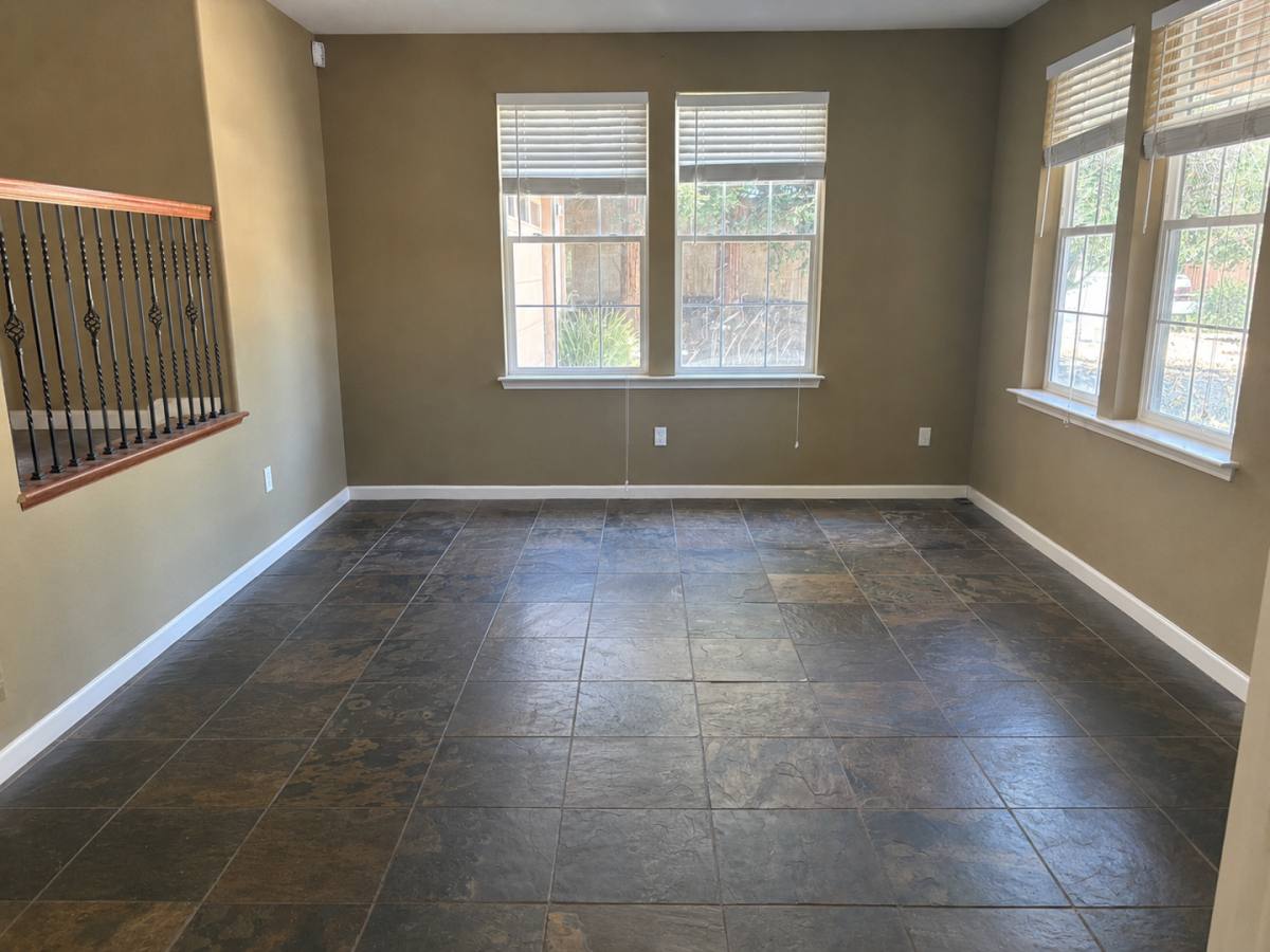 House for rent at 20401 Panoz Rd, Patterson, CA 95363