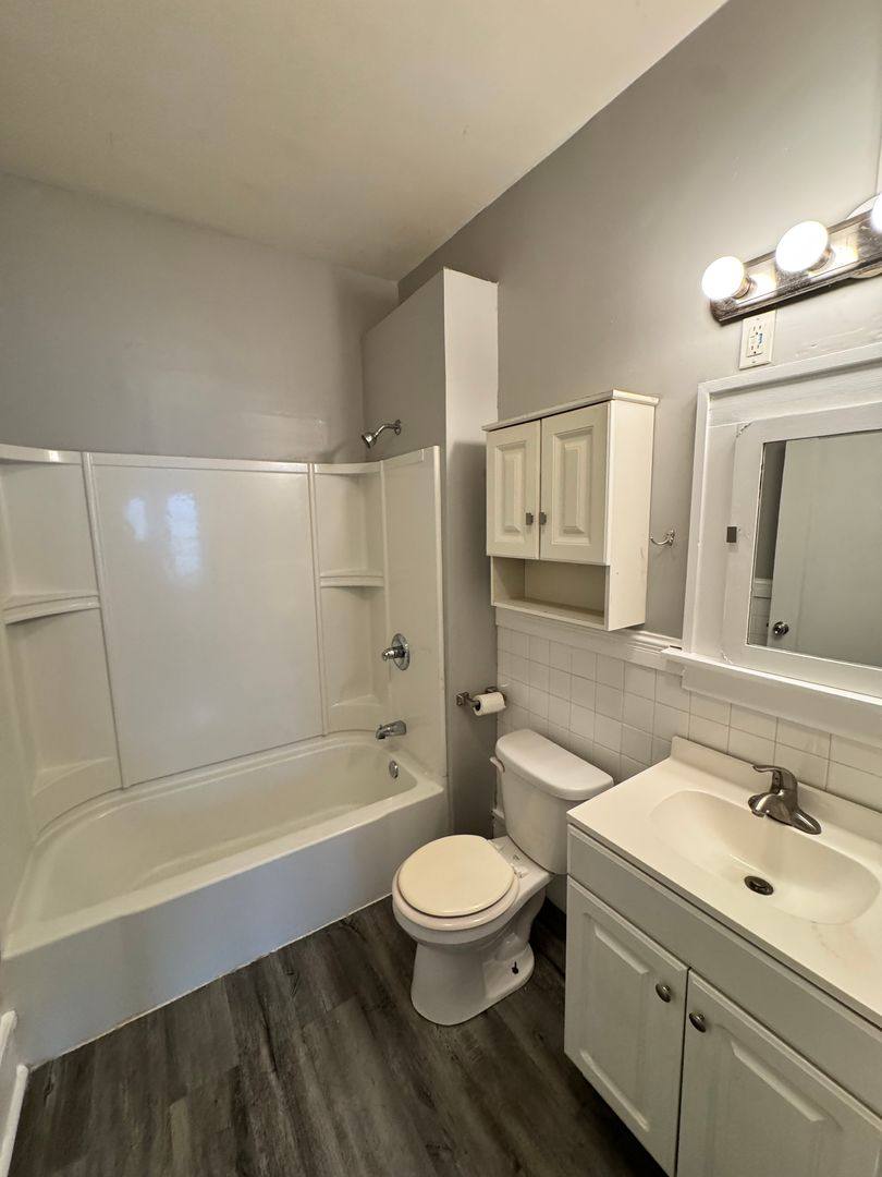 House for rent at 1123 18 1 2 Ave, Rock Island, IL 61201