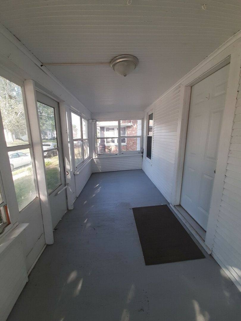 House for rent at 1123 18 1 2 Ave, Rock Island, IL 61201