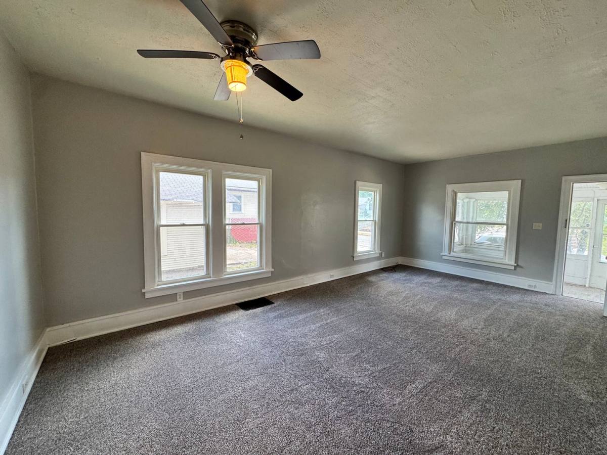 House for rent at 1123 18 1 2 Ave, Rock Island, IL 61201