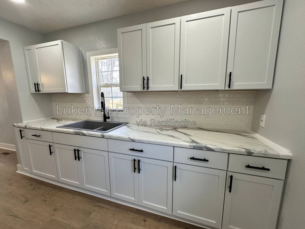 House for rent at 215 E N St, Kalamazoo, MI 49007