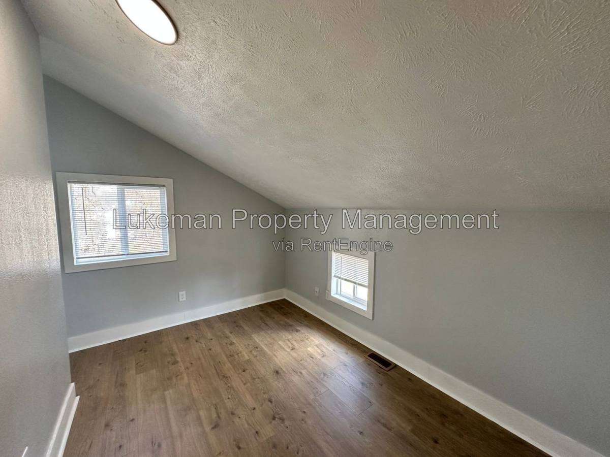 House for rent at 215 E N St, Kalamazoo, MI 49007