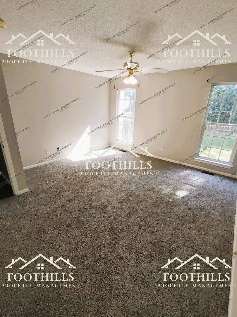 Apartment for rent at 129 Ashton Lane, Anderson, SC 29621