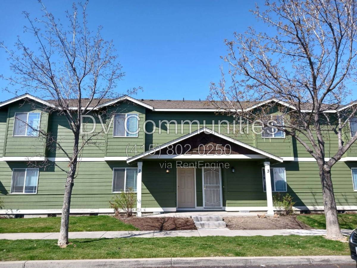 Apartment for rent at 2521 NW Cedar Ave #2, Redmond, OR 97756