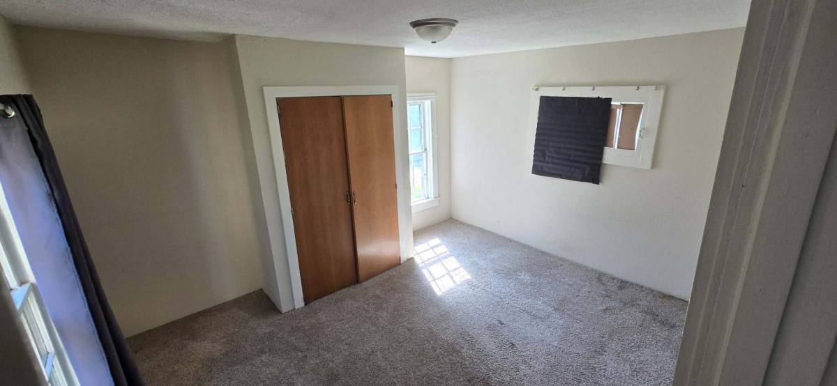Apartment for rent at 823 N 14th St, Manitowoc, WI 54220