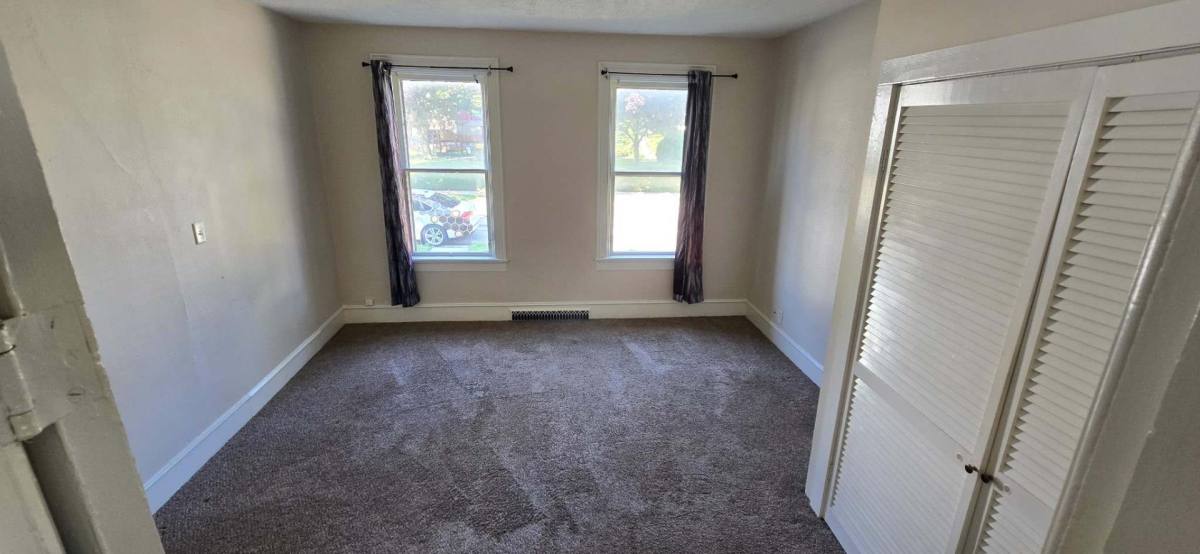 Apartment for rent at 823 N 14th St, Manitowoc, WI 54220