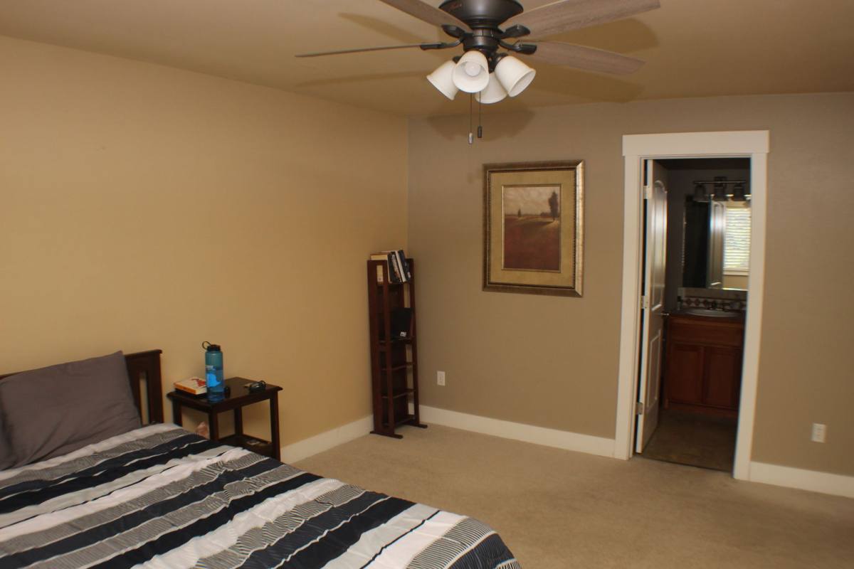 Townhouse for rent at 460 Harvest Edge Place, Burlington, WA 98233