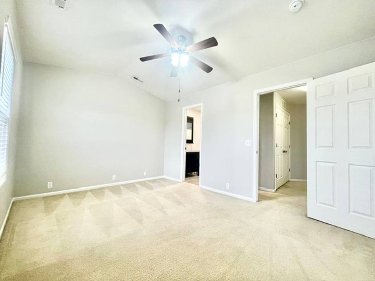 2146 Creekridge Point, Colorado Springs, CO 80910 - Townhouse for Rent - Image 10
