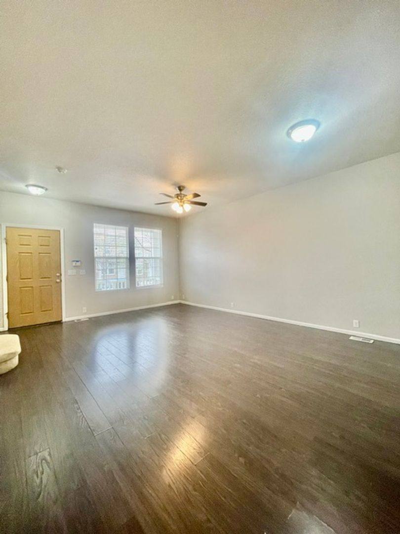 2146 Creekridge Point, Colorado Springs, CO 80910 - Townhouse for Rent - Image 6