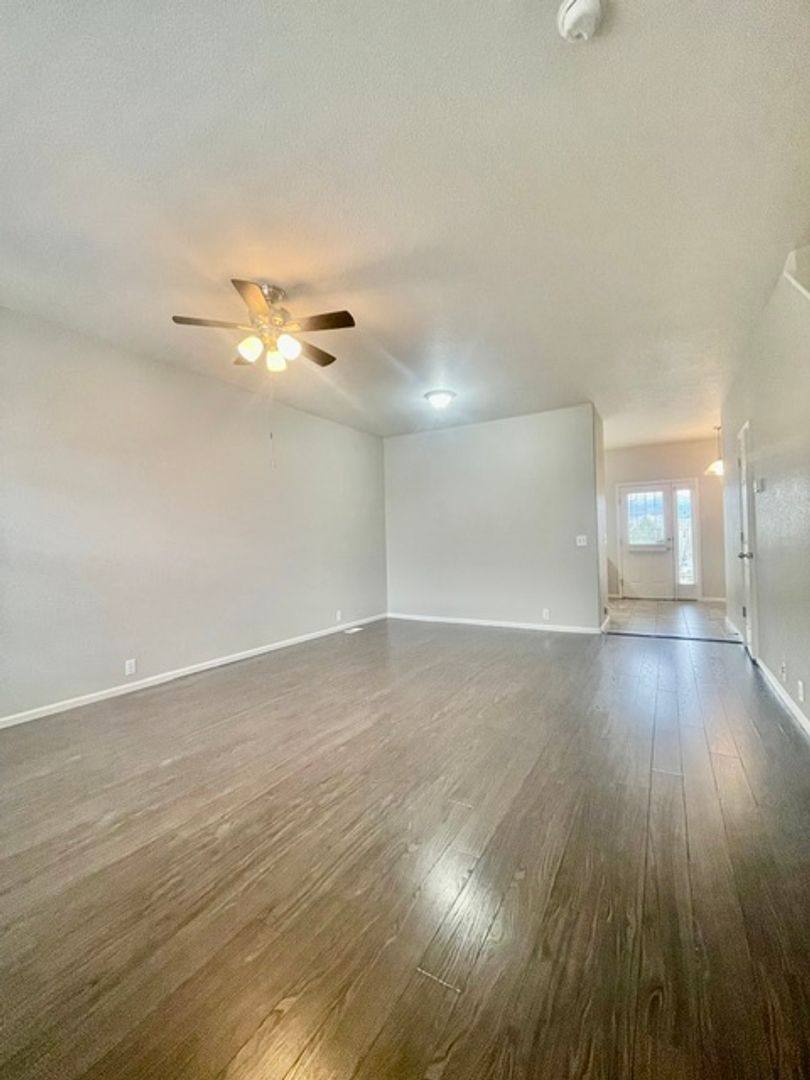 2146 Creekridge Point, Colorado Springs, CO 80910 - Townhouse for Rent - Image 7