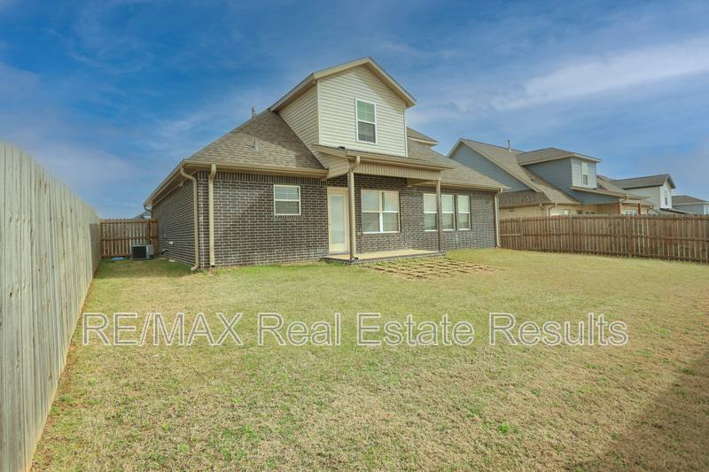 House for rent at 5911 SW Gentle Winds Ave, Bentonville, AR 72713