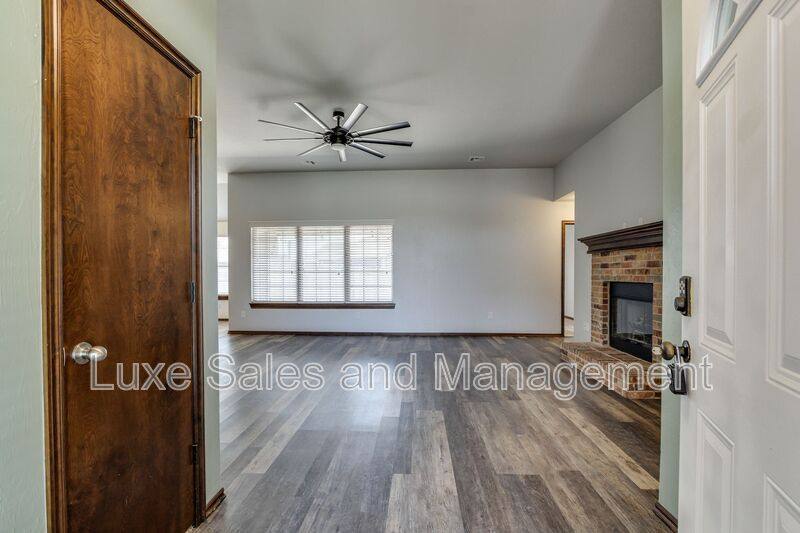 House for rent at 1174 Misty Lane NW, Piedmont, OK 73078