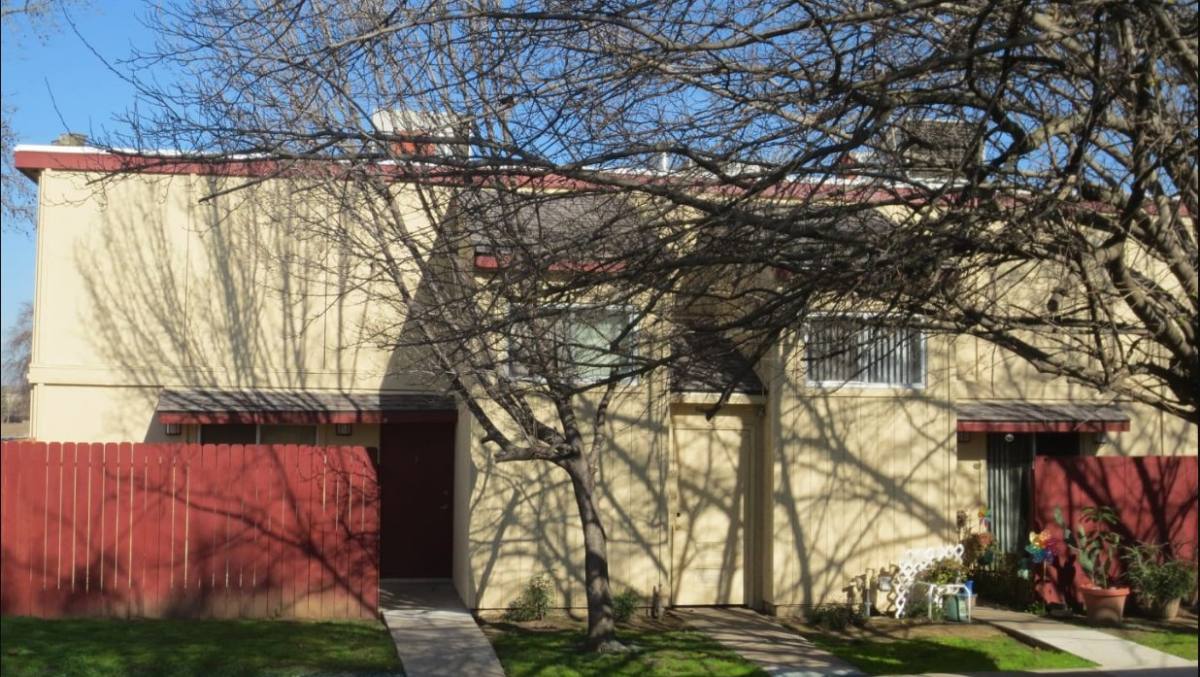 Townhouse for rent at 4942 Ferigo Lane, Sacramento, CA 95841