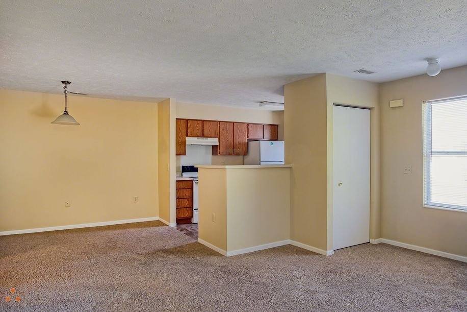 Apartment for rent at 717 E Hunters Run Dr, Marion, IN 46953