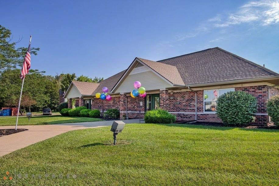 Apartment for rent at 717 E Hunters Run Dr, Marion, IN 46953