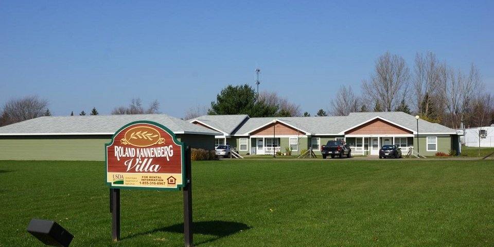 Apartment for rent at 200 N Eighth St, Abbotsford, WI 54405