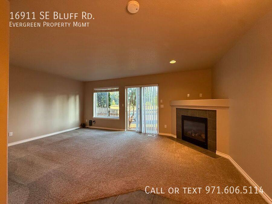 Townhouse for rent at 16911 SE Bluff Rd, Sandy, OR 97055