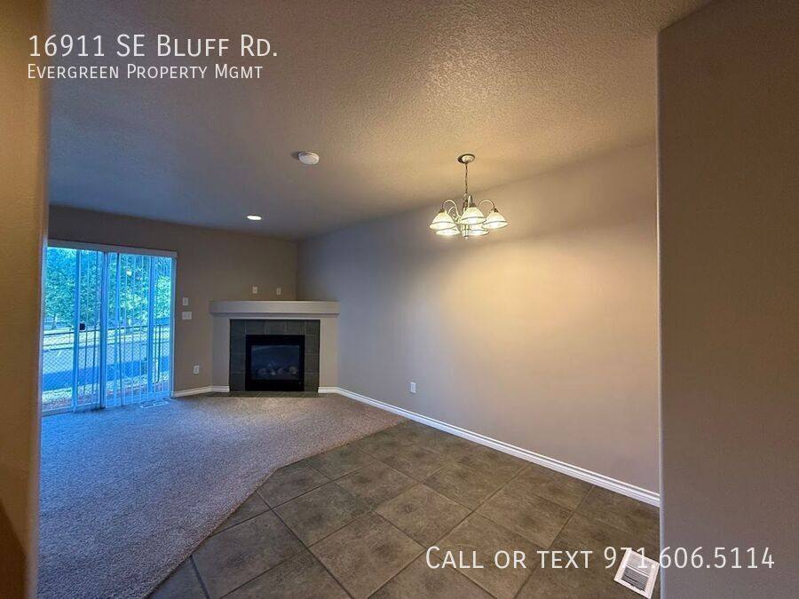 Townhouse for rent at 16911 SE Bluff Rd, Sandy, OR 97055