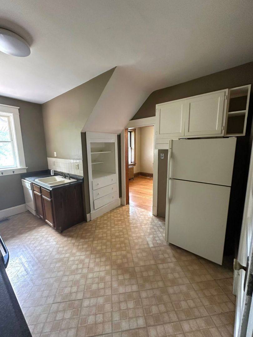 Apartment for rent at 1400 Hampshire, Quincy, IL 62301