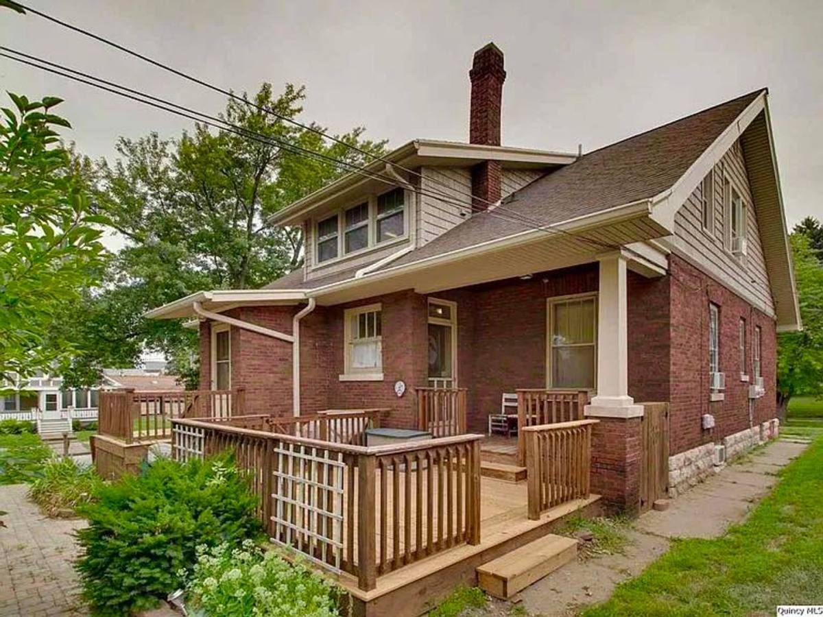 Apartment for rent at 1400 Hampshire, Quincy, IL 62301