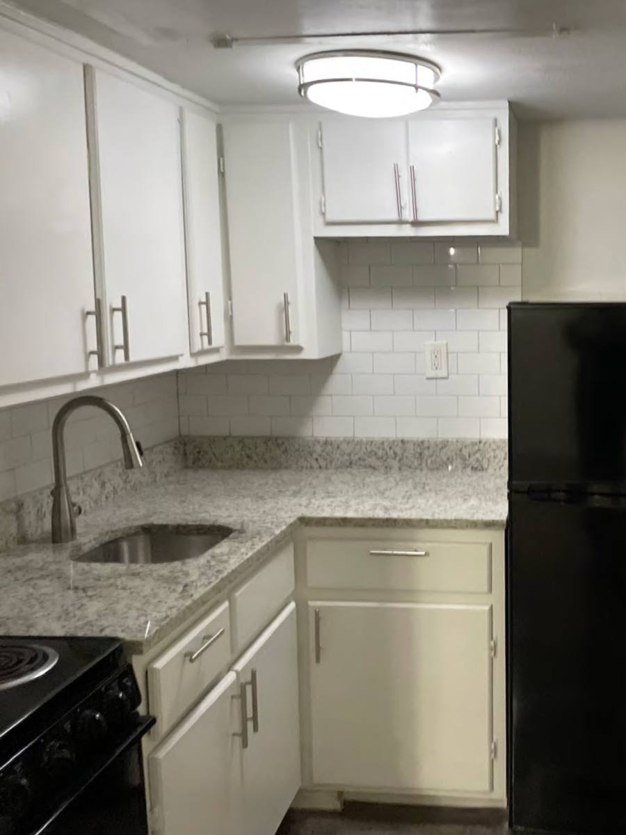 Apartment for rent at 1809 Cox St, Carrollton, TX 75006