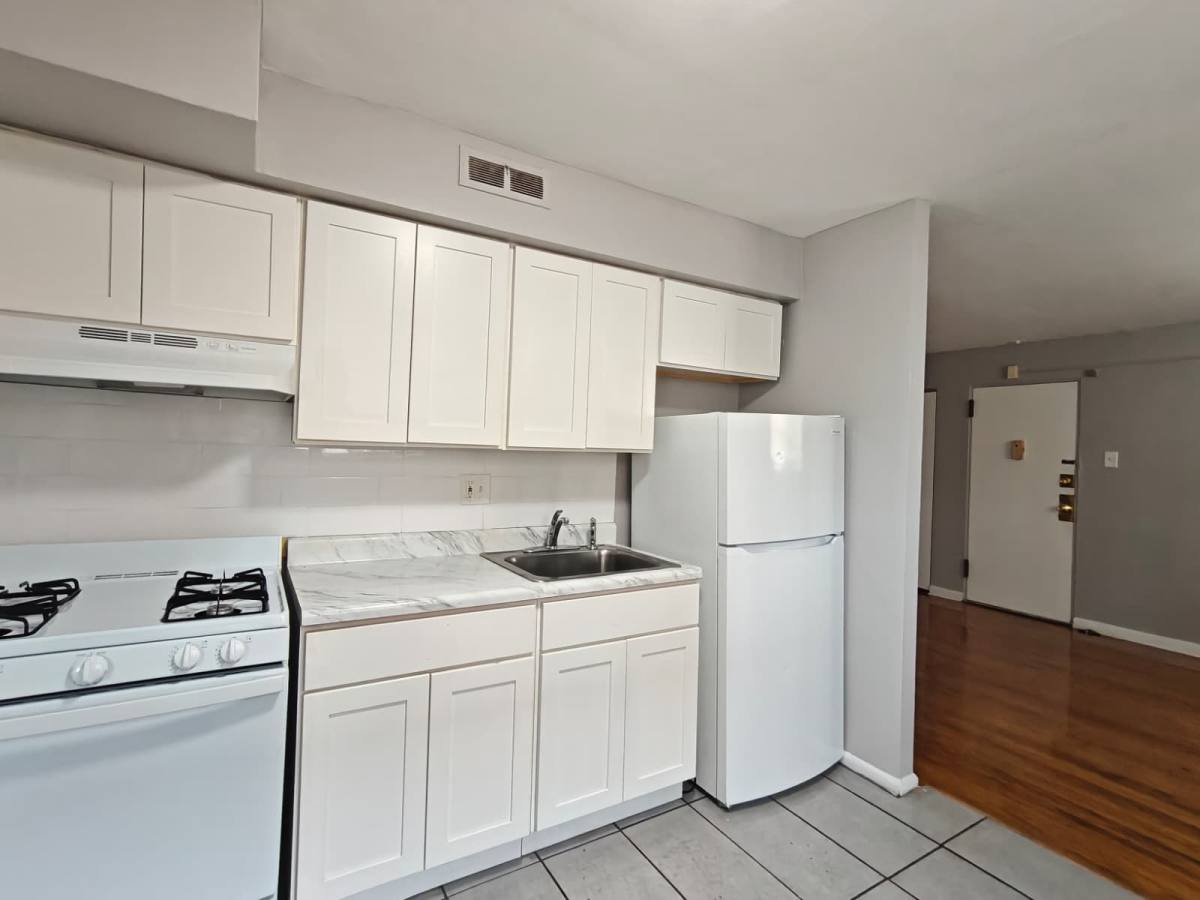 Apartment for rent at 7108 Oxford Ave #43, Philadelphia, PA 19111