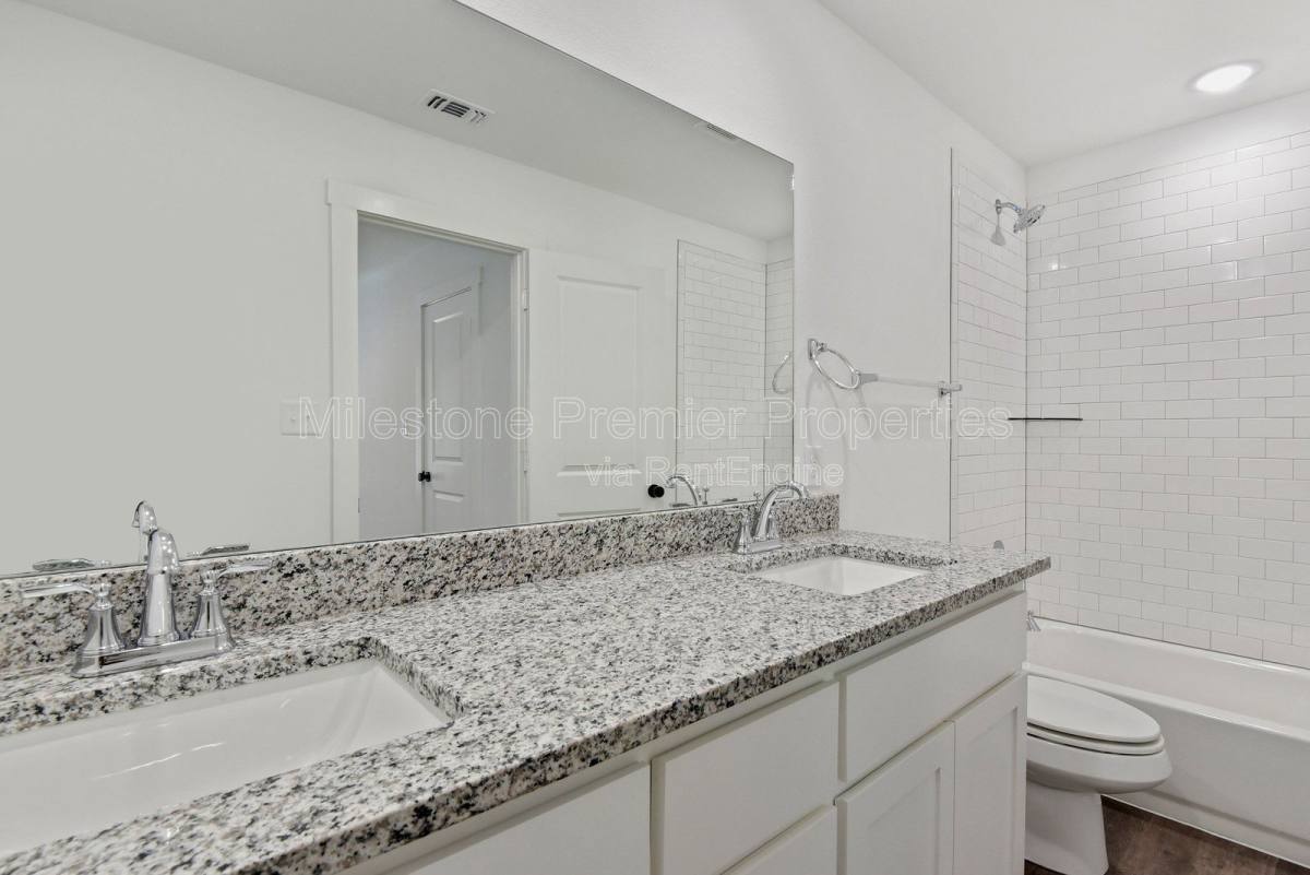 Apartment for rent at 103 E Bond St, Denison, TX 75021