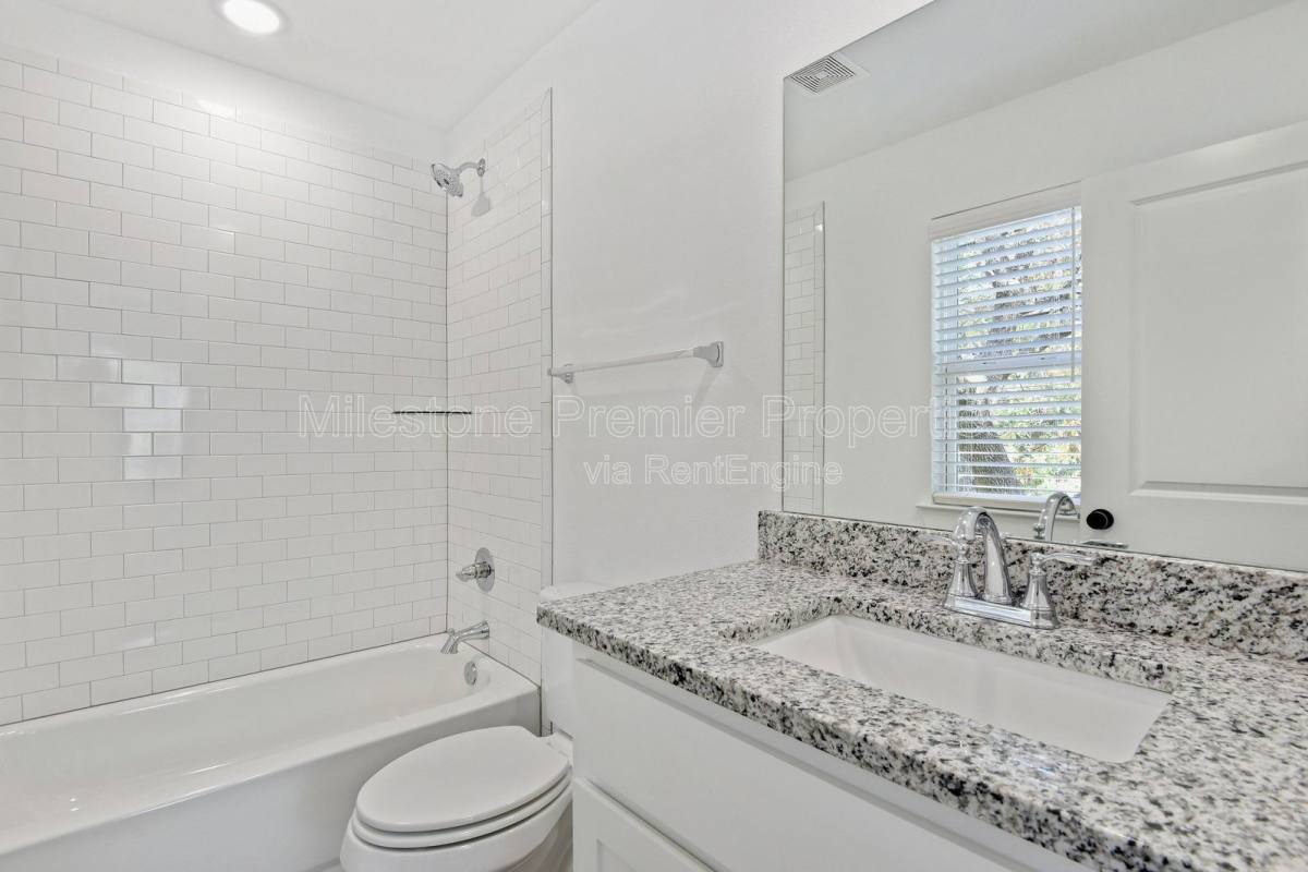 Apartment for rent at 103 E Bond St, Denison, TX 75021