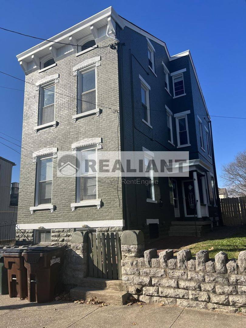 Apartment for rent at 121 E 9th St #2, Newport, KY 41071