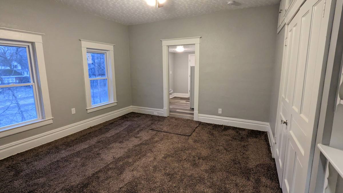Apartment for rent at 109 Irwin Ave, Muskegon, MI 49442