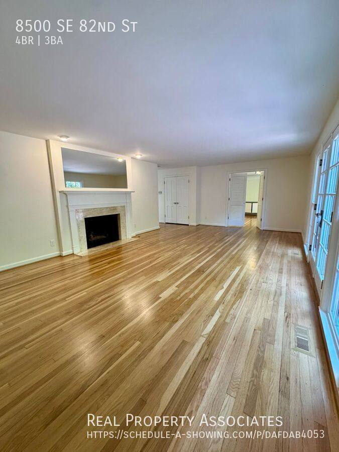 House for rent at 8500 SE 82nd St, Mercer Island, WA 98040