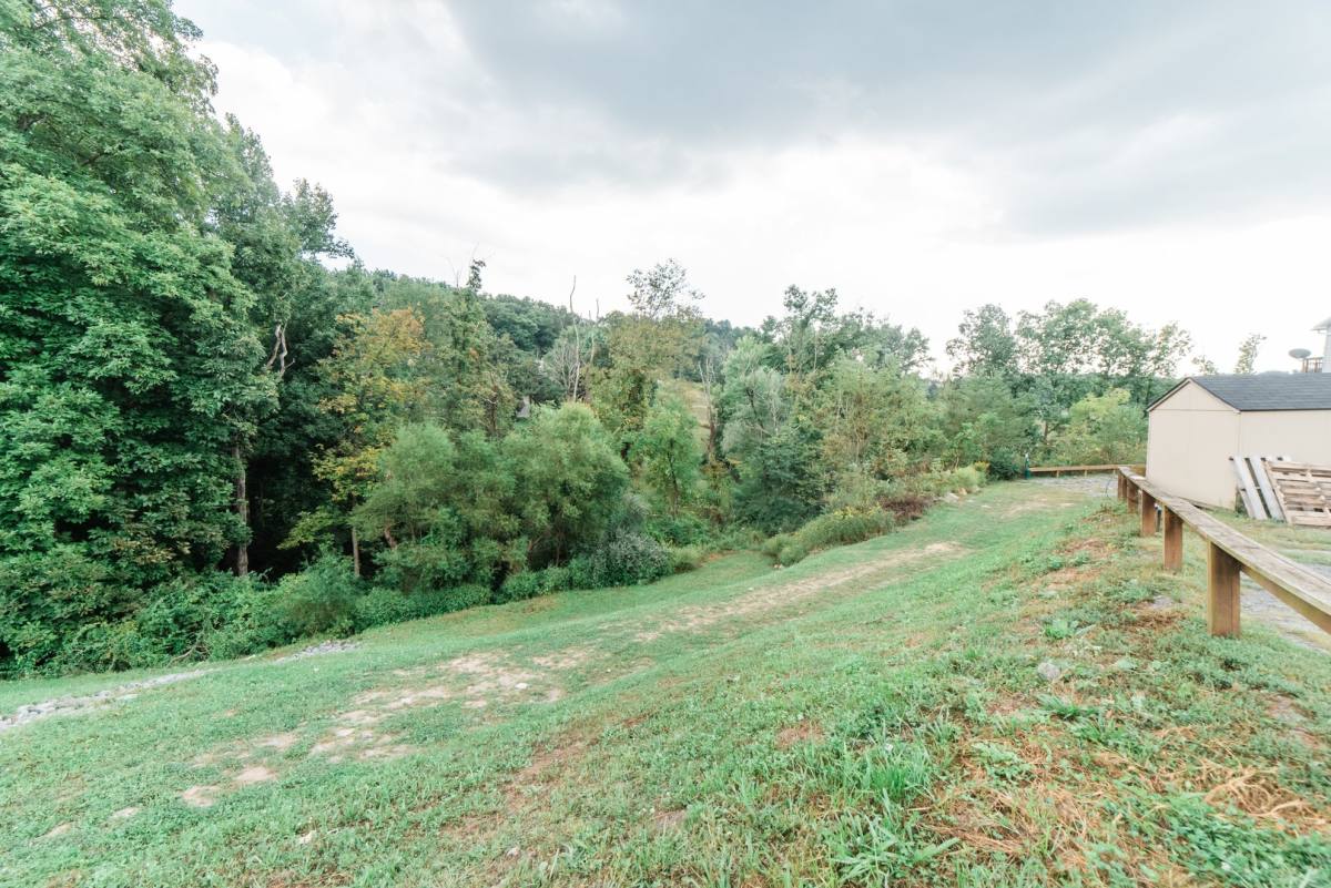 Apartment for rent at 100-1400 Pinnacle Heights Dr, Morgantown, WV 26505