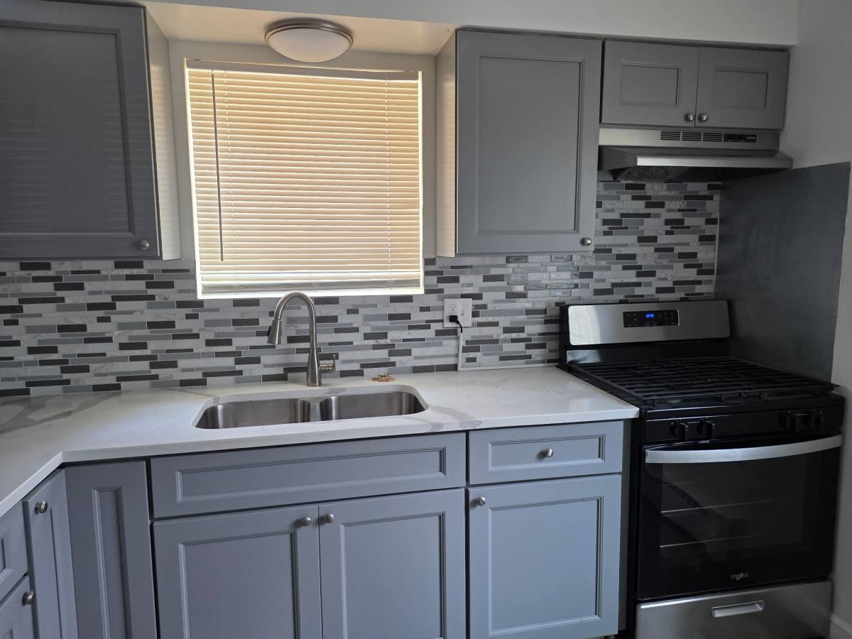 Apartment for rent at 14605 Des Plaines 1 W #1, Harvey, IL 60426