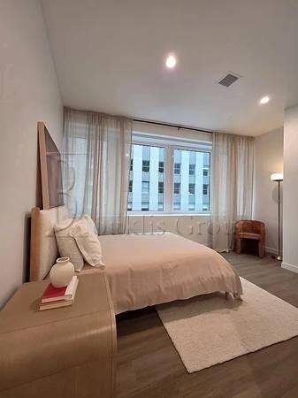Apartment for rent at 180 Pearl #919, New York, NY 10005