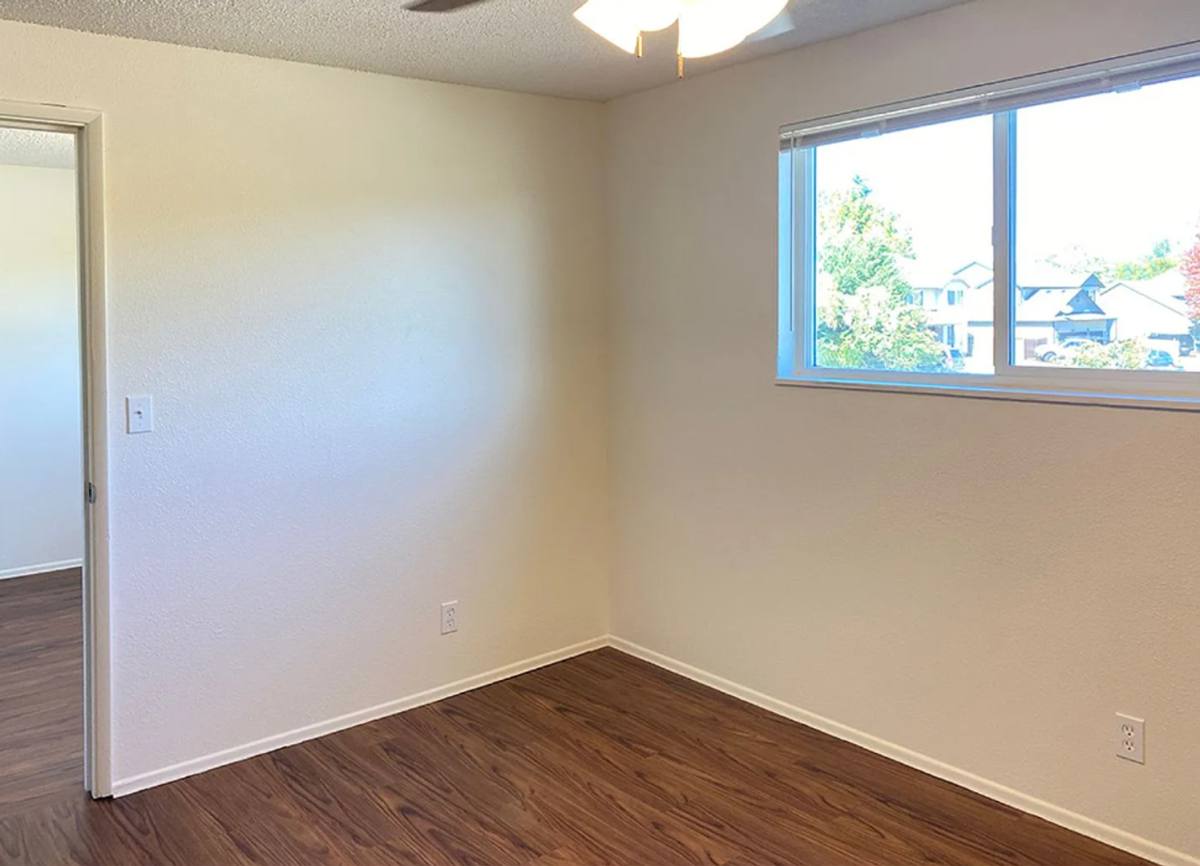 Apartment for rent at 775 N Knox St, Monmouth, OR 97361