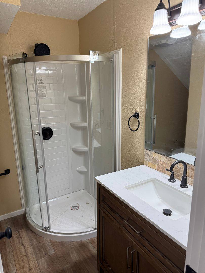 Apartment for rent at 1623 S Pike Ave, Bolivar, MO 65613