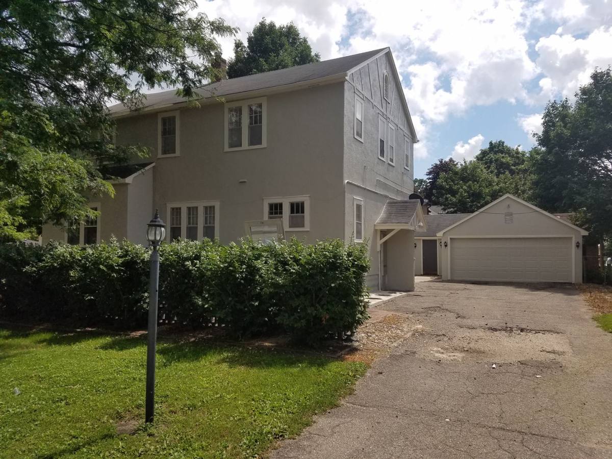 Apartment for rent at 400-402 2nd St SW, Austin, MN 55912