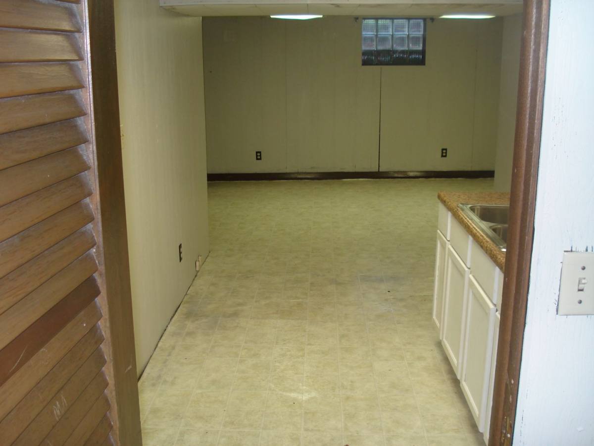 Apartment for rent at 400-402 2nd St SW, Austin, MN 55912