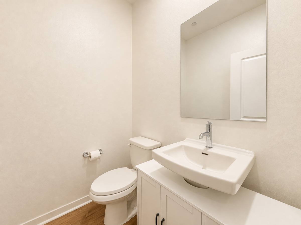 Townhouse for rent at 33221 Opal Glass Dr, Winchester, CA 92596