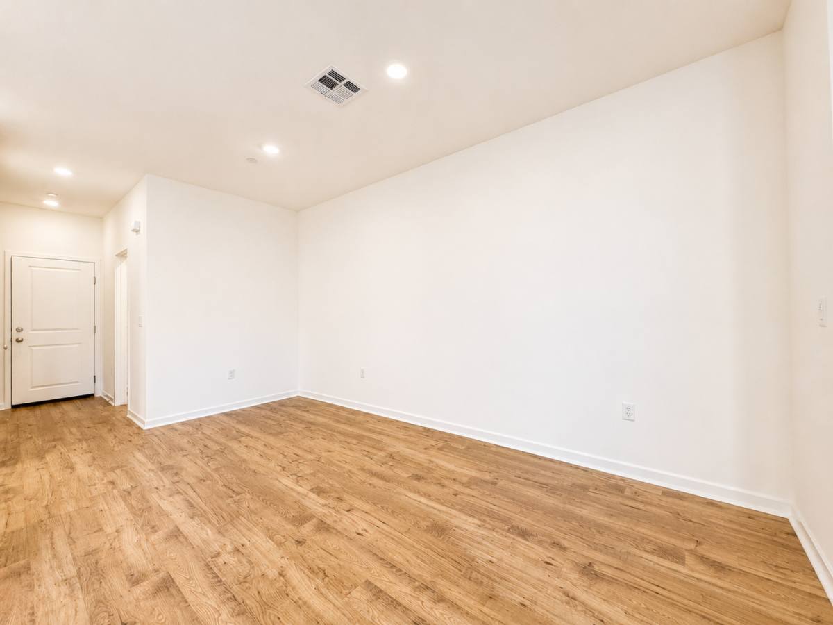 Townhouse for rent at 33221 Opal Glass Dr, Winchester, CA 92596