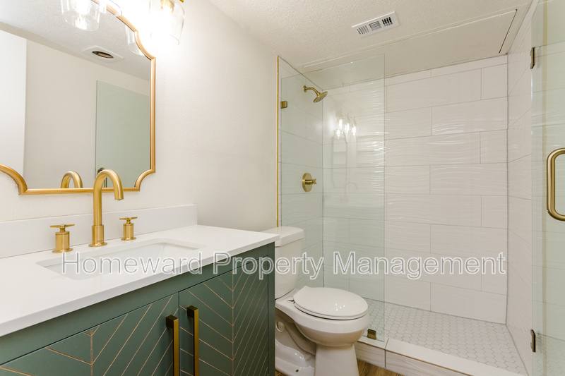 Apartment for rent at 2026 Via Ballena #1, Carrollton, TX 75006